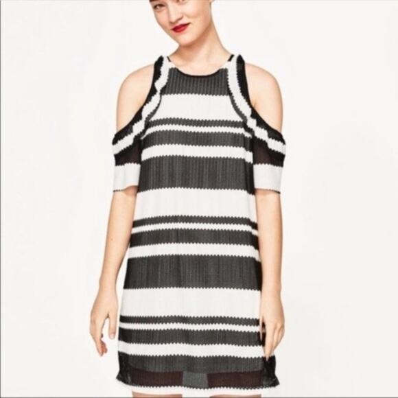 Zara Black White Striped Cold Shoulder Striped Shift Mini Dress - Picture 1 of 10